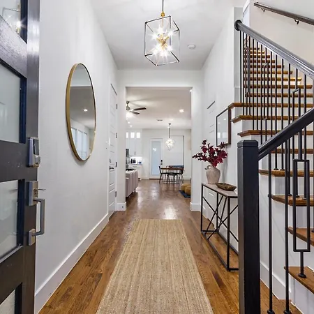 Beautiful Contemporary 4Br Near Downtown Dallas